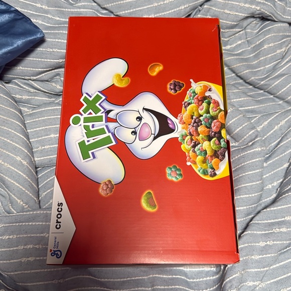 Trix Crocs - Picture 2 of 4